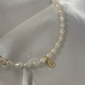 Choker Perlas Inicial Zirconia